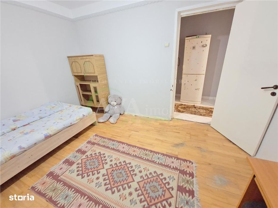 Apartament 3 decomandate, etaj 1, zona Narcisa