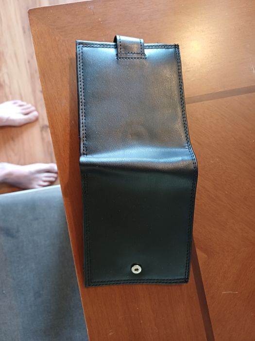 Продавам мъжки портфейл