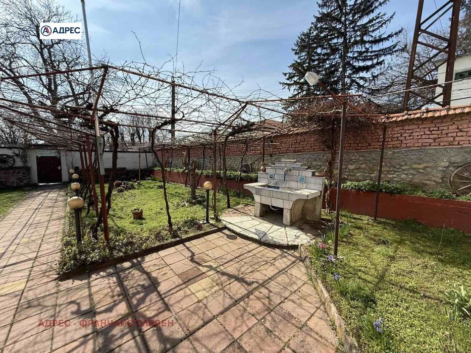Продава се Къща в с. Згалево, Област Плевен - 120 кв.м за 633 €/кв.м - Снимка #1