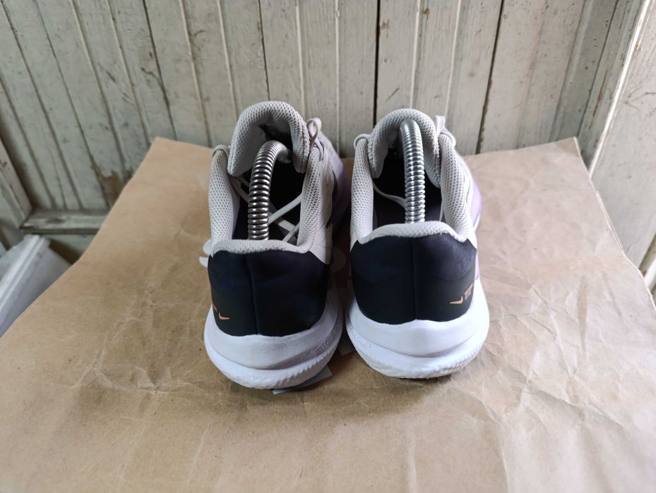 ''Nike Air Winflo 9''оригинални маратонки 39 номер