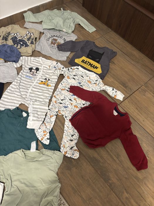 Lot hainute baietel 68