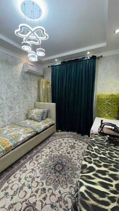 СРОЧНО! 3 комнатная ЕВРО ремонт 88м2, ориентир ресторан Биллюр