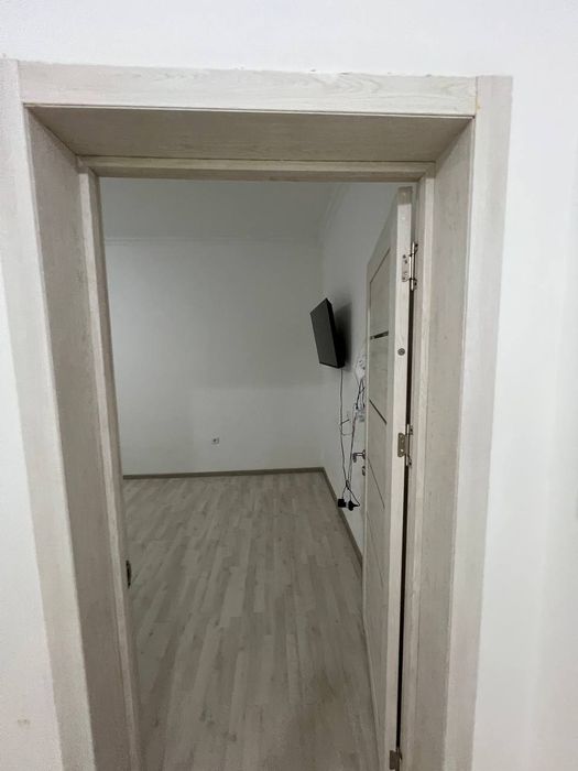 Сотилади 2-хонали Сергели Спутник 16-а