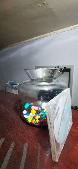 Аквариум 5 литр, с камнями