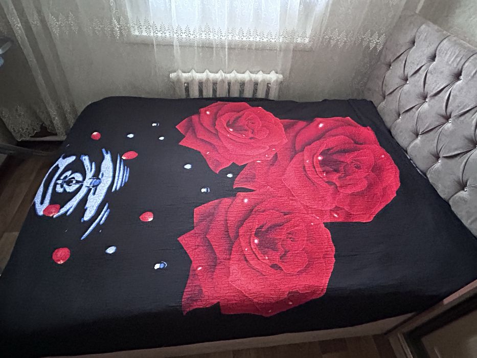 двуспальная кровать