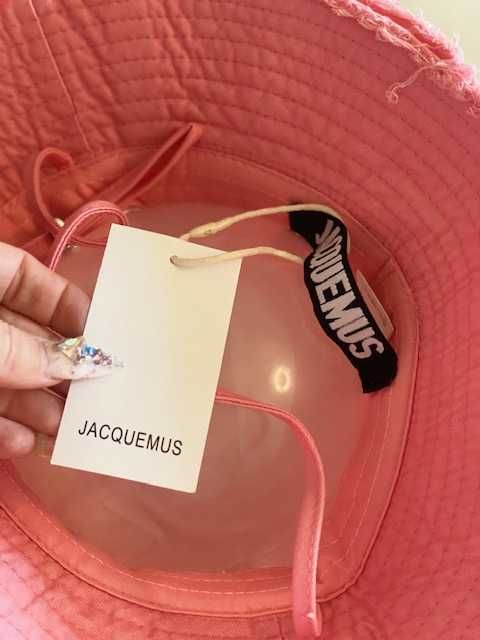 шапка JACQUEMUS Le Bob Artichaut bucket hat