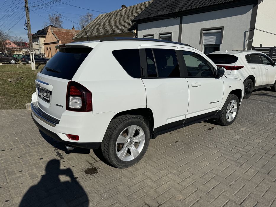 Jeep Compass Limited 2.4  42000km