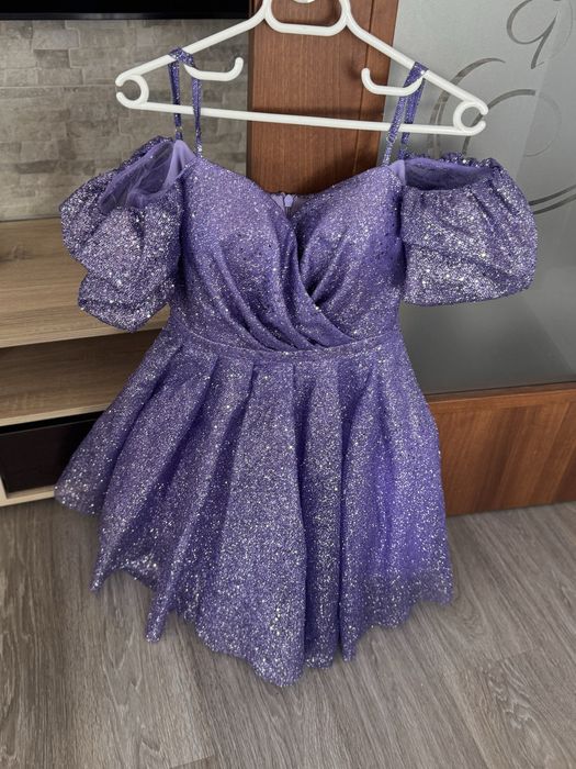 Офицялна рокля за всеки вид повод