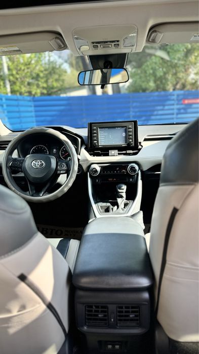 Тойота rav -4