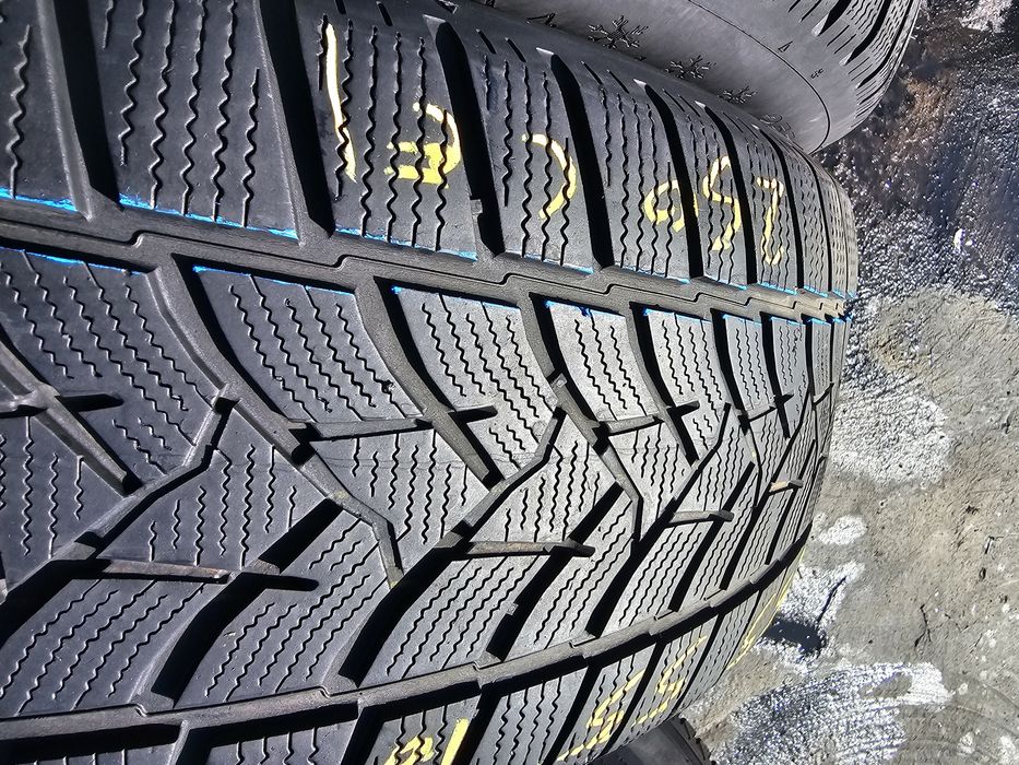 255 55 18 dunlop m+s