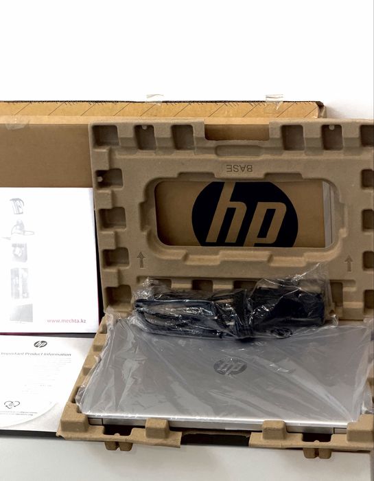 Новый ноутбук hp 2026 года в полной комплектации