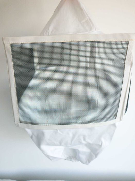 Masca apicola noua cu bust si plasa metalica patrata