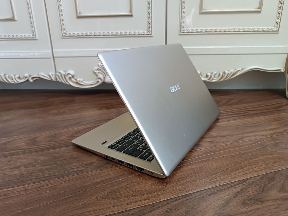 НОУТБУК Acer Swift SSD Win 10 Pro.