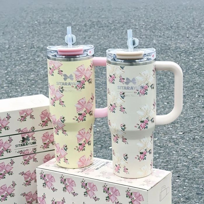 термокружка Sitarayuri с цветочки тренде 2025