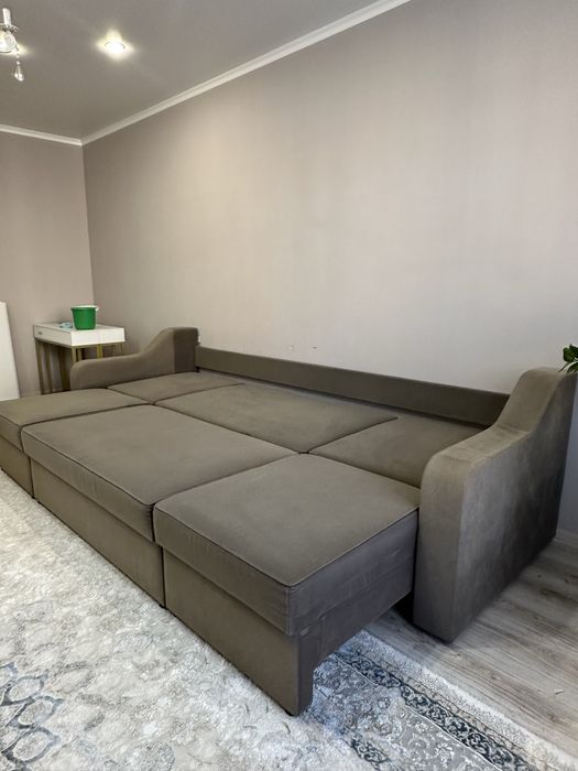 Продам диван 3 метра