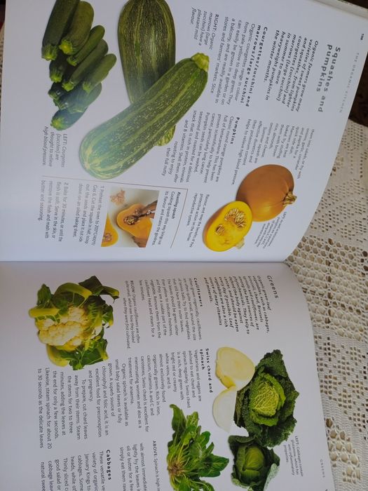 НОВА кулинарна книга на английски език Organic cooking