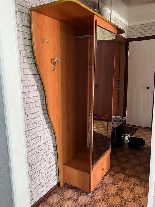 Продам прихожку б/у