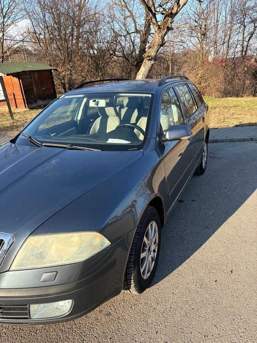 Skoda Octavia fiabila, spatioasa, motorul functioneaza perfect