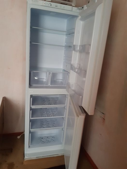 Холодильник (бирюса)