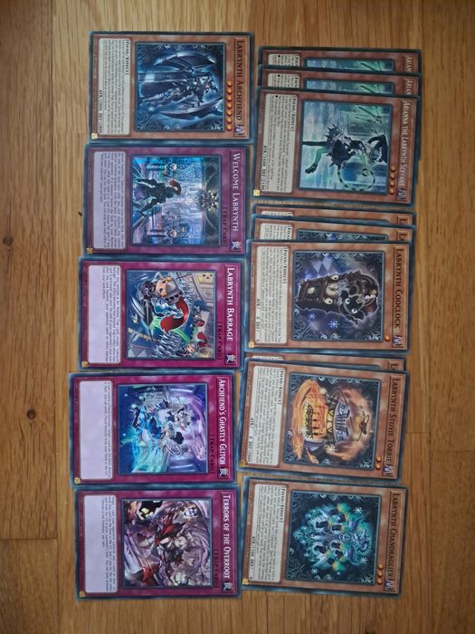 Yu-Gi-Oh deck cores