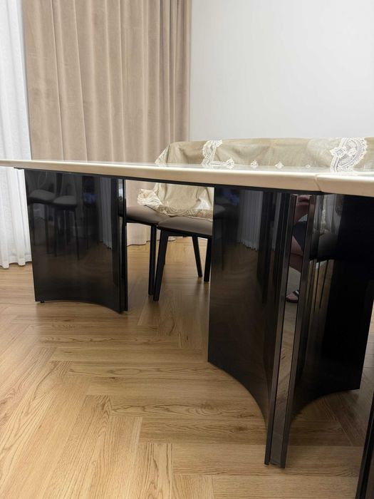 Продам стол мраморный