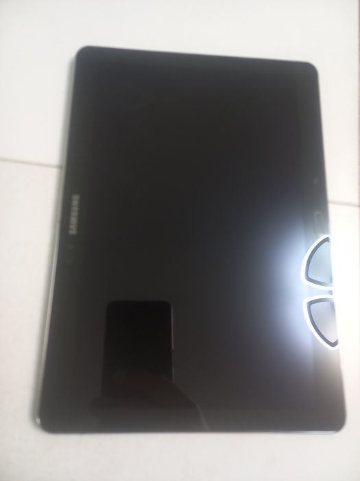 Продам планшеты на запчасти