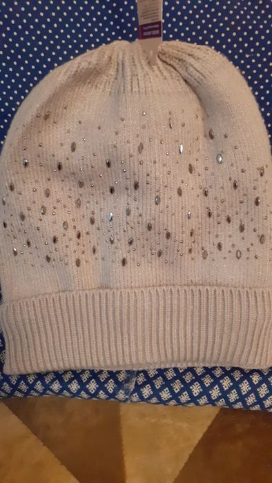 Продам шапку недорого
