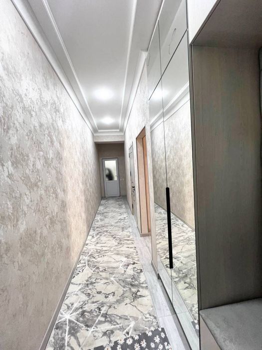 Продаётся 2-комнатная квартира с новым ремонтом в ЖК Asia House