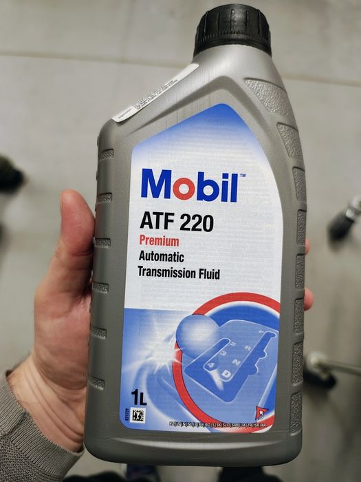 Vând ulei de transmisie Mobil