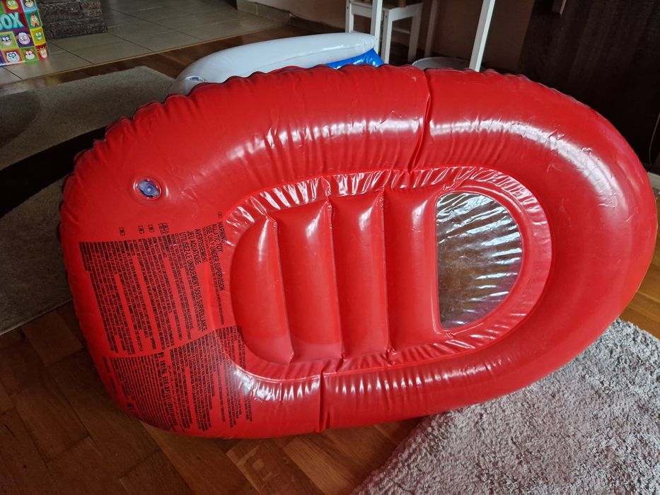 Надуваема полицейска кола