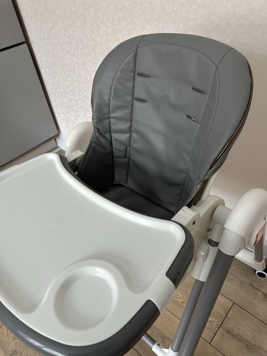 Детский стульчик для кормления