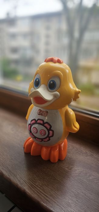 Игрушки  для мальчика и для девочки