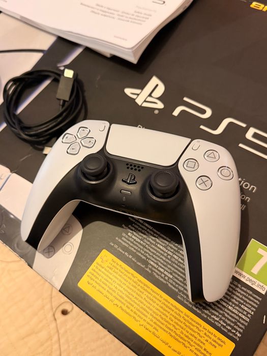 Consolă PlayStation 5 Slim