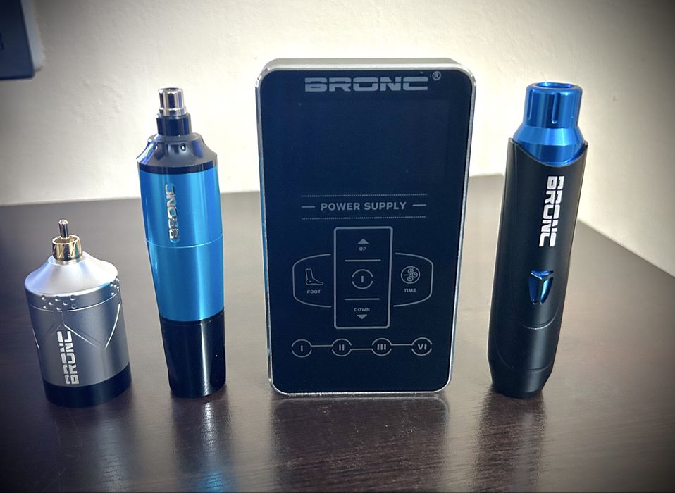 Kit tatuat - hummingbird Bronc