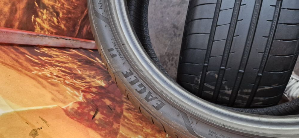 2 Anvelope Good Year 225 40 R19 de vara