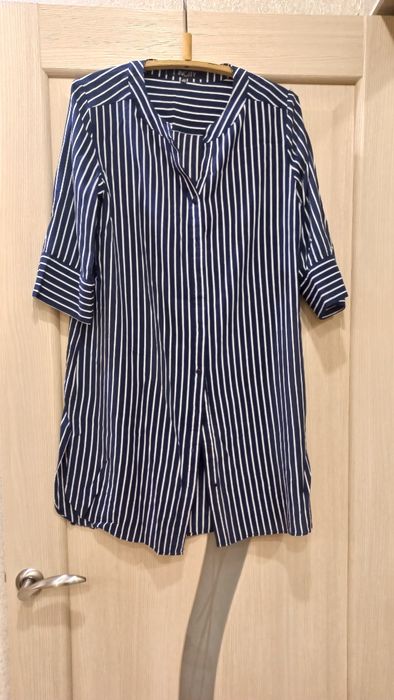 Продам рубашки в отличном состоянии одевала один раз