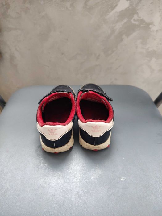 Маратонки Adidas