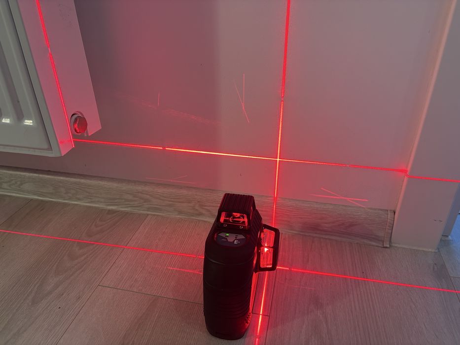 Nivela Laser Bosch GLL 3-80 Profesionala