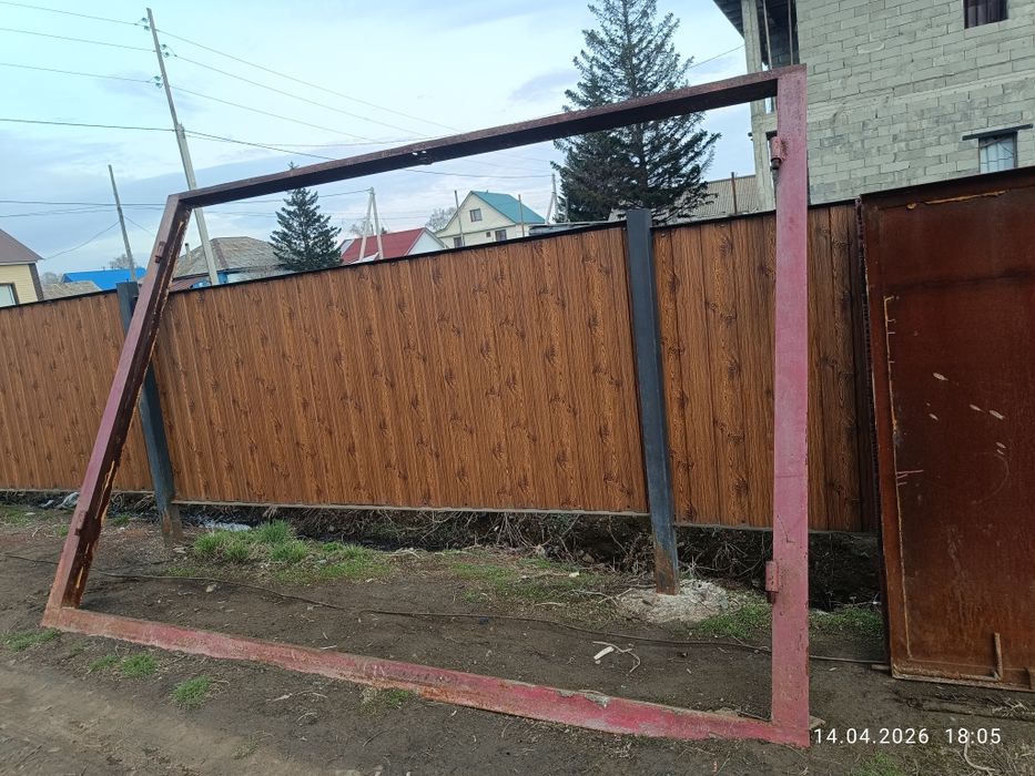 Продам ворота от гаража