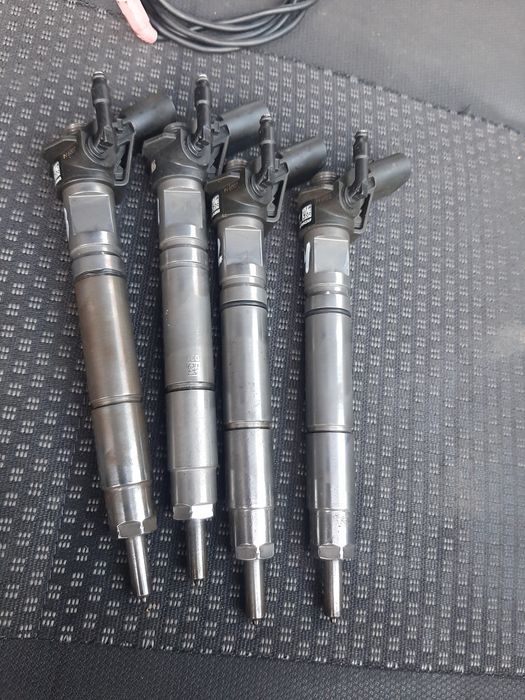 Продавам дюзи за Спринтер 2.2  2007г