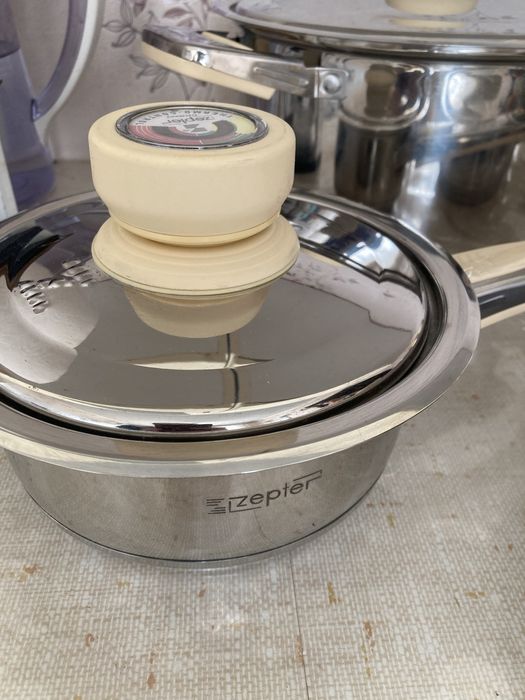 Кострюли и сковорода, набор