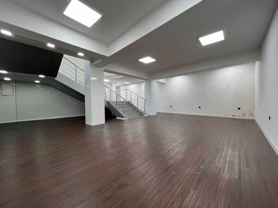 Продава се Магазин в София, Център - 380 кв.м за 2000 €/кв.м - Снимка #4