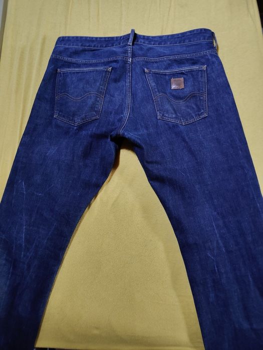 Продавам мъжки дънки Carhartt