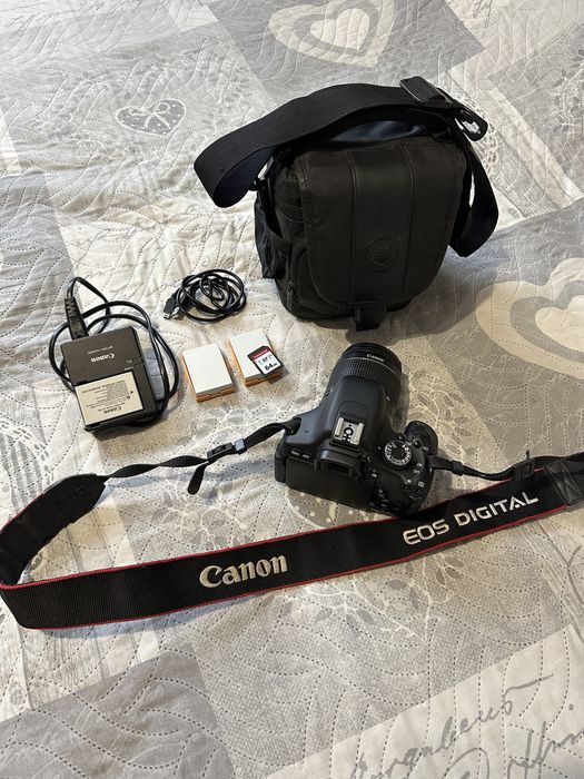 Фотоаппарат Canon 600D