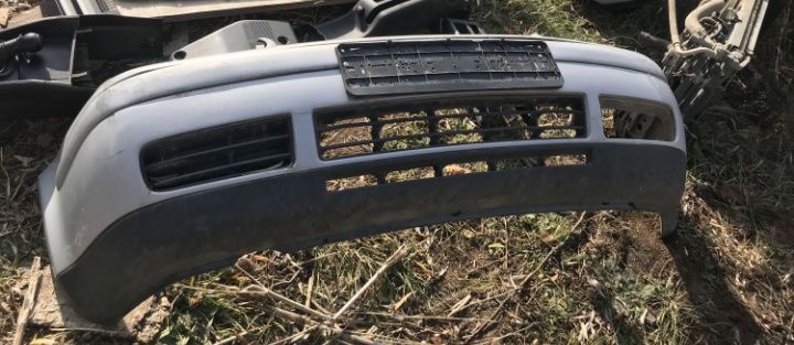 Предна броня голф 4