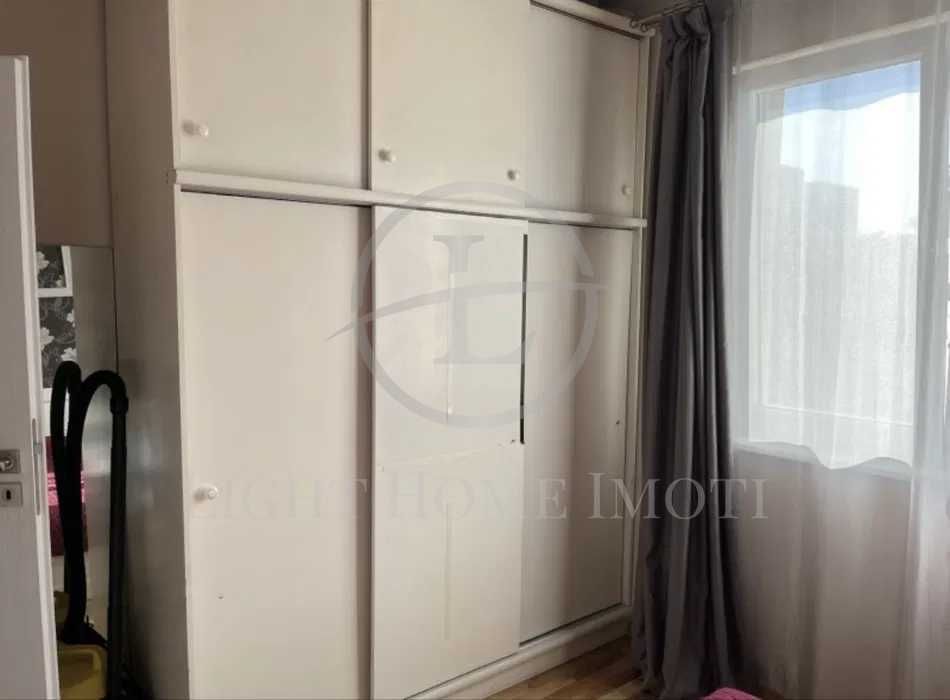 Продава се Тристаен апартамент в Пловдив, Христо Смирненски - 64 кв.м за 1954 €/кв.м - Снимка #8