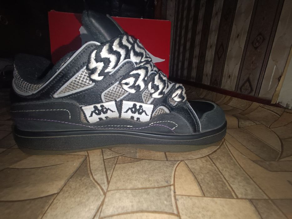 продам кросовки kappa