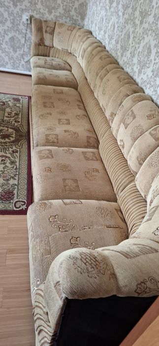 Продам диван 4.4 м