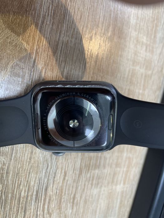 Продам apple watch