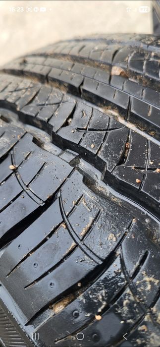 Продам шины с дисками 225/70/16